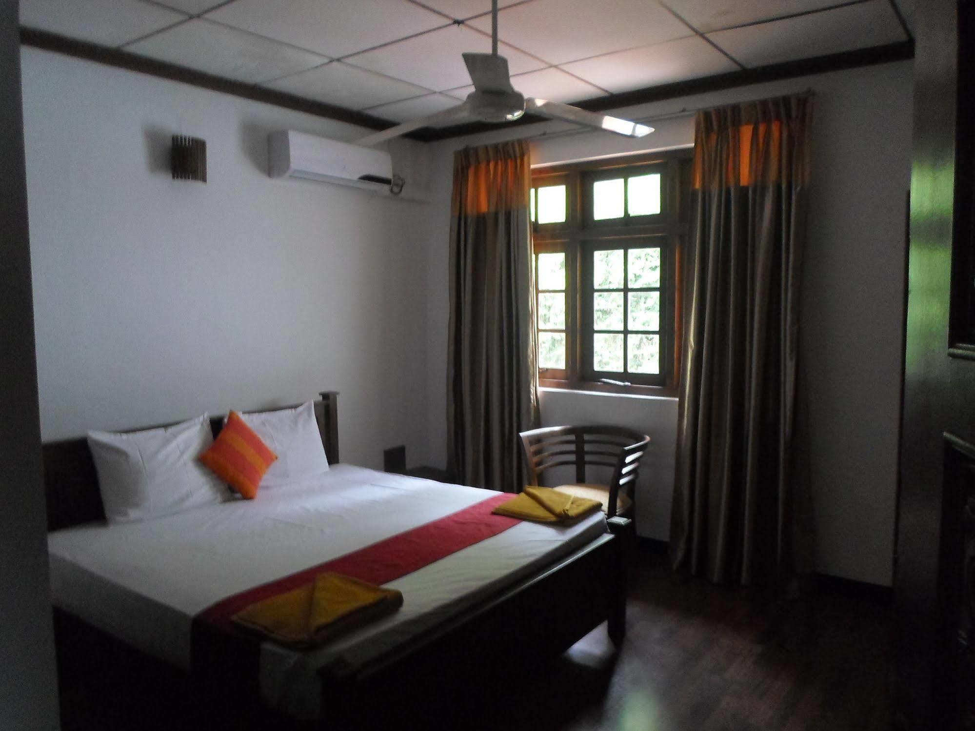 Kandy Green View Bungalow Extérieur photo